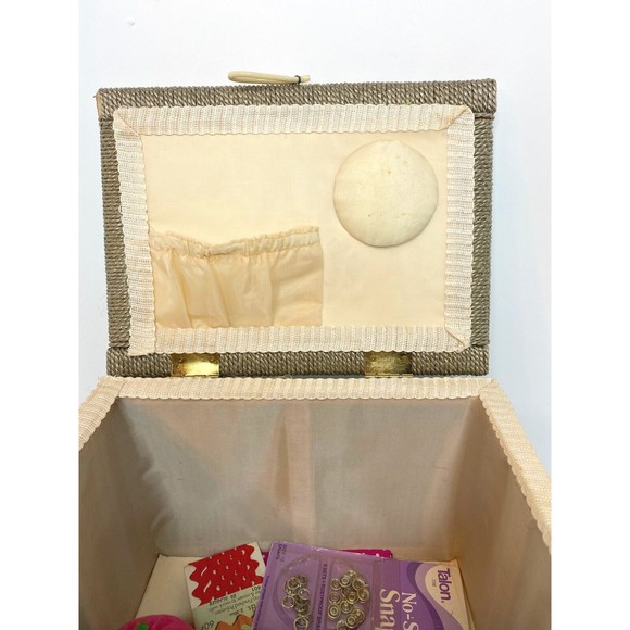 Vintage Tapestry Fabric Cushion Covered Sewing Box Basket w Handle And  Goodies - Picture 10 of 16